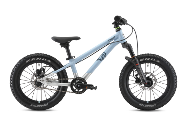 Charger 16 Arctic Blue
