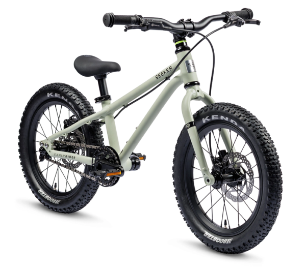 Seeker 16 Sage Green